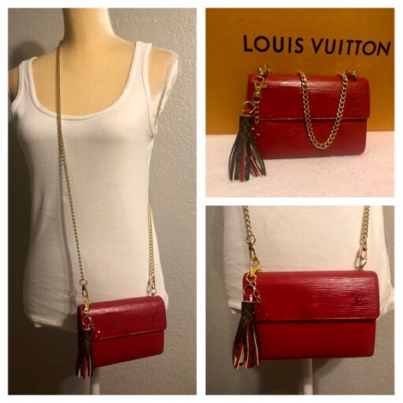 Louis Vuitton Handbags - 🌹Authentic LV Trifold Epi Chain Wallet